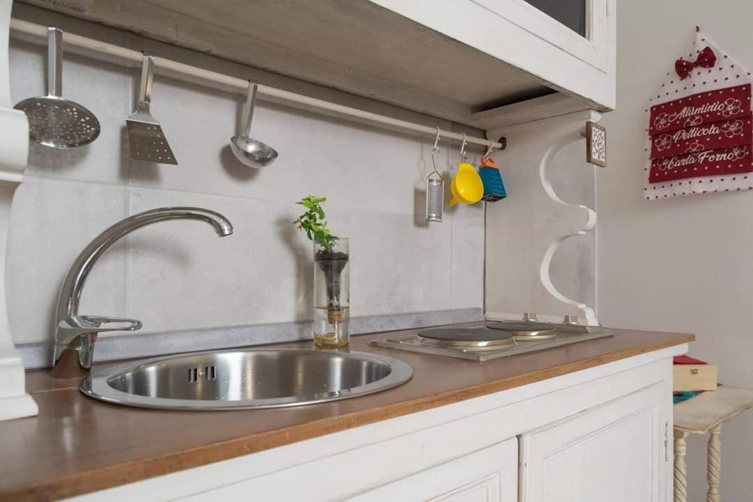 La Petite Maison Lägenhet Conversano Exteriör bild